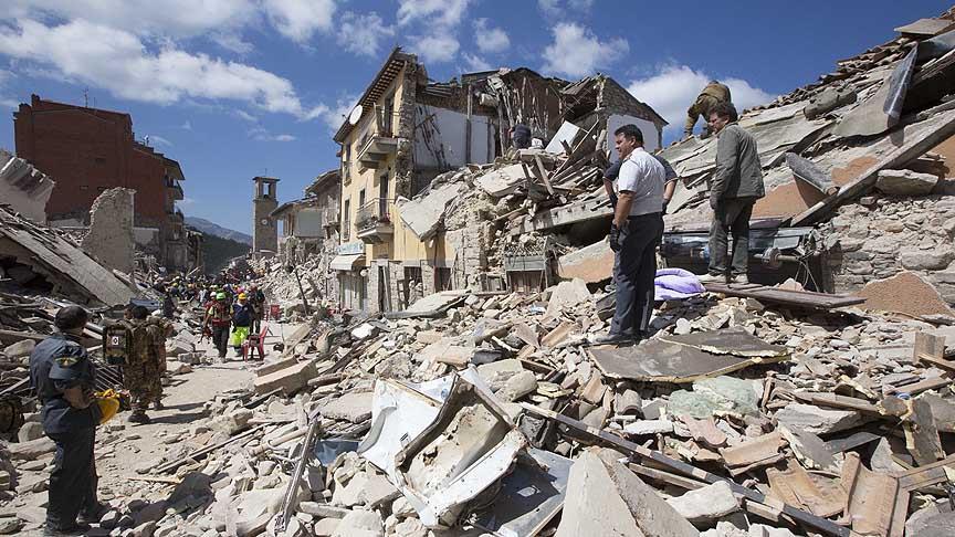 İtalya’daki depremde ölümler artıyor!